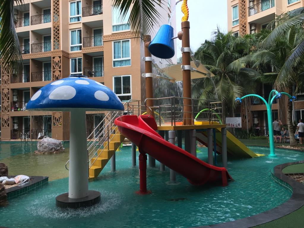 Atlantis Condo Resort Jomtien Tlh Exteriör bild