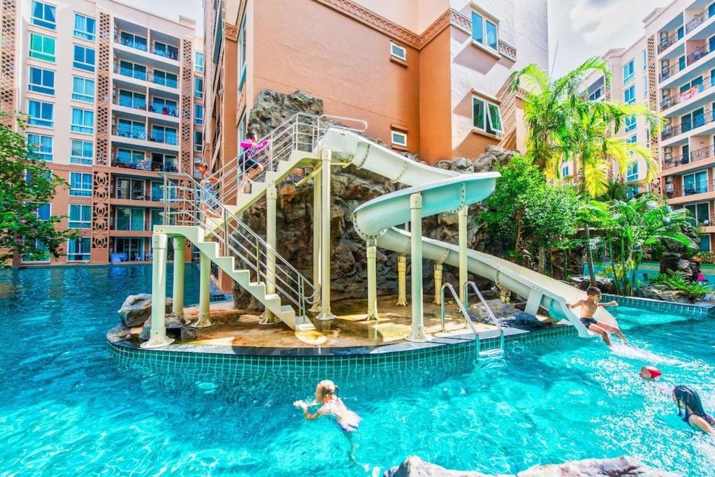 Atlantis Condo Resort Jomtien Tlh Exteriör bild